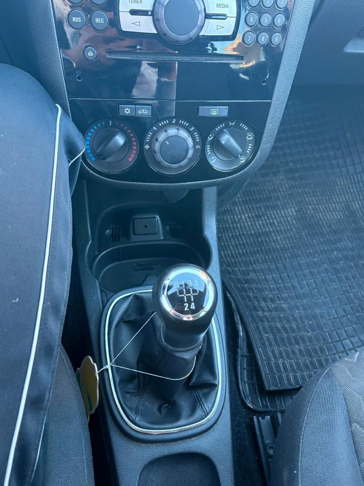 Opel Corsa 1.2 85CV 5 porte GPL-TECH Edition