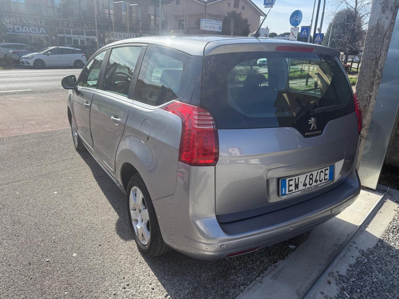Peugeot 5008 1.6 HDi 115CV 7 posti