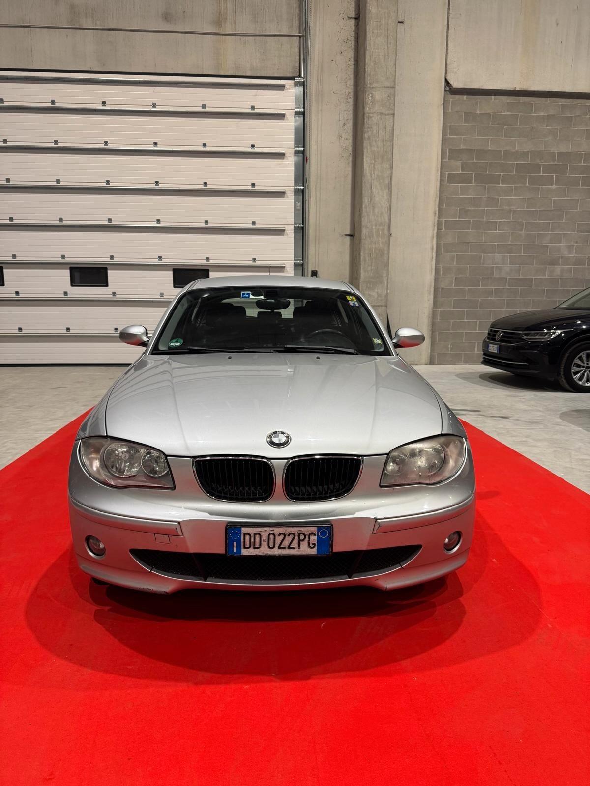 Bmw 116 116i cat 5 porte Futura