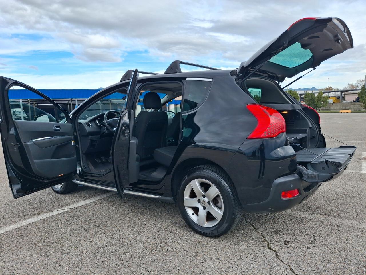 Peugeot 3008 1.6 HDi 115CV Business*NAVI*TETTO*