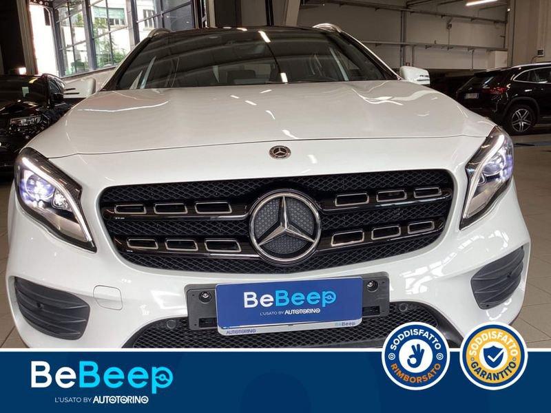 Mercedes-Benz GLA 180 PREMIUM AUTO
