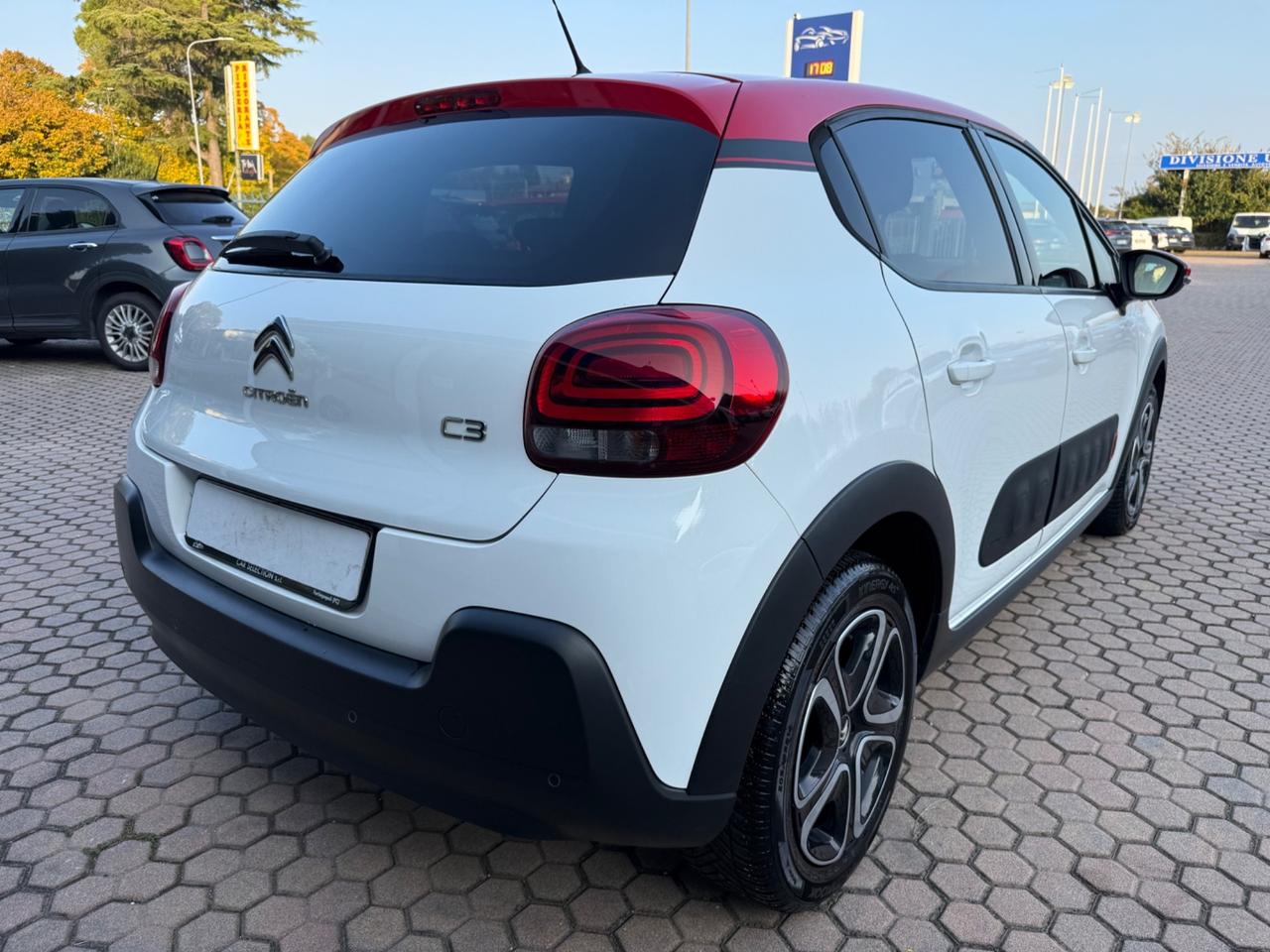 Citroen C3 PureTech 82 Shine OK NEOPATENTATI
