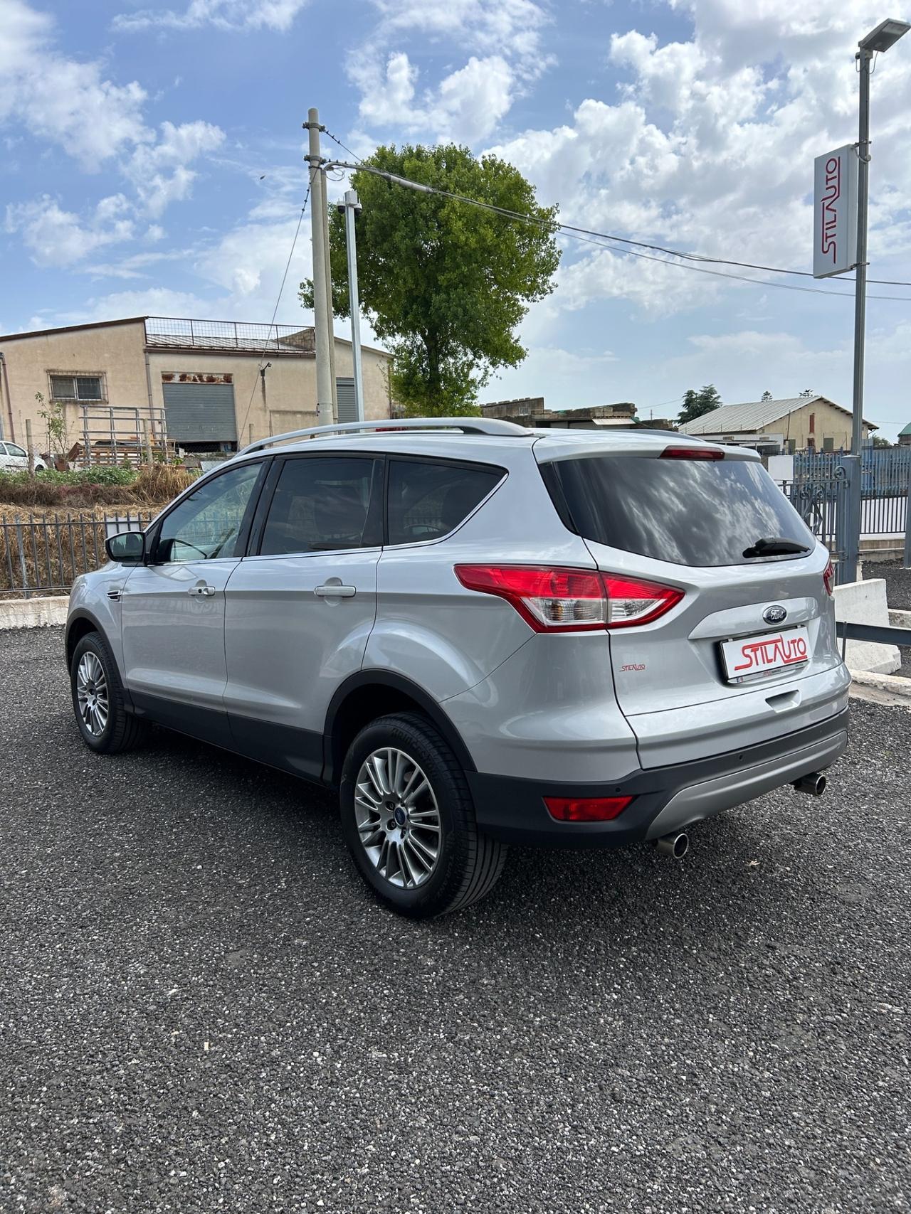 Ford Kuga 2.0 TDCI 140 CV 4WD Titanium