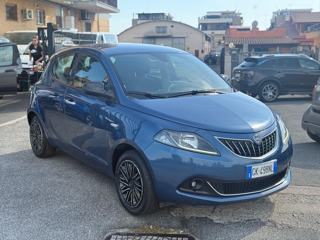 Lancia Ypsilon 1.0 FireFly 5 porte Hybrid Gold