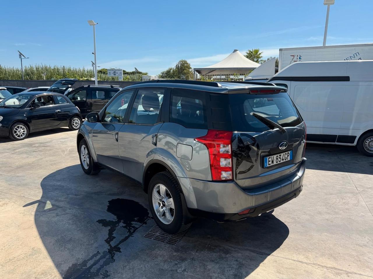 Mahindra XUV500 2.2 16V AWD W8