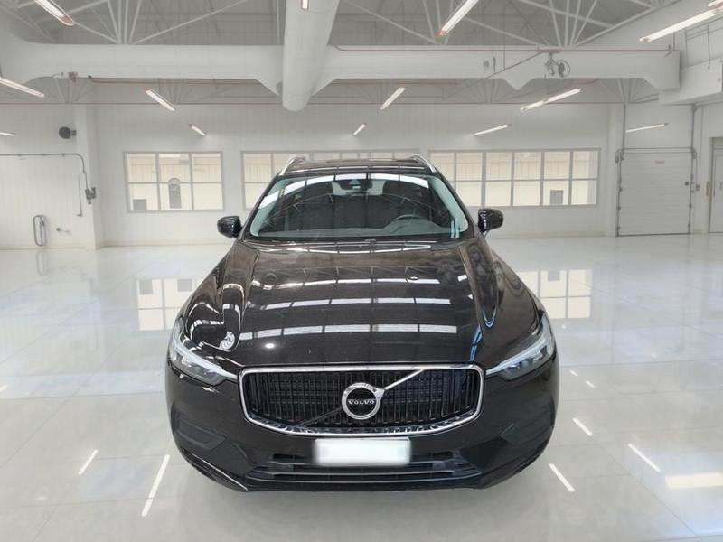 VOLVO XC60 B4 D AWD AUTOMATICO MOMENTUM PRO SUV