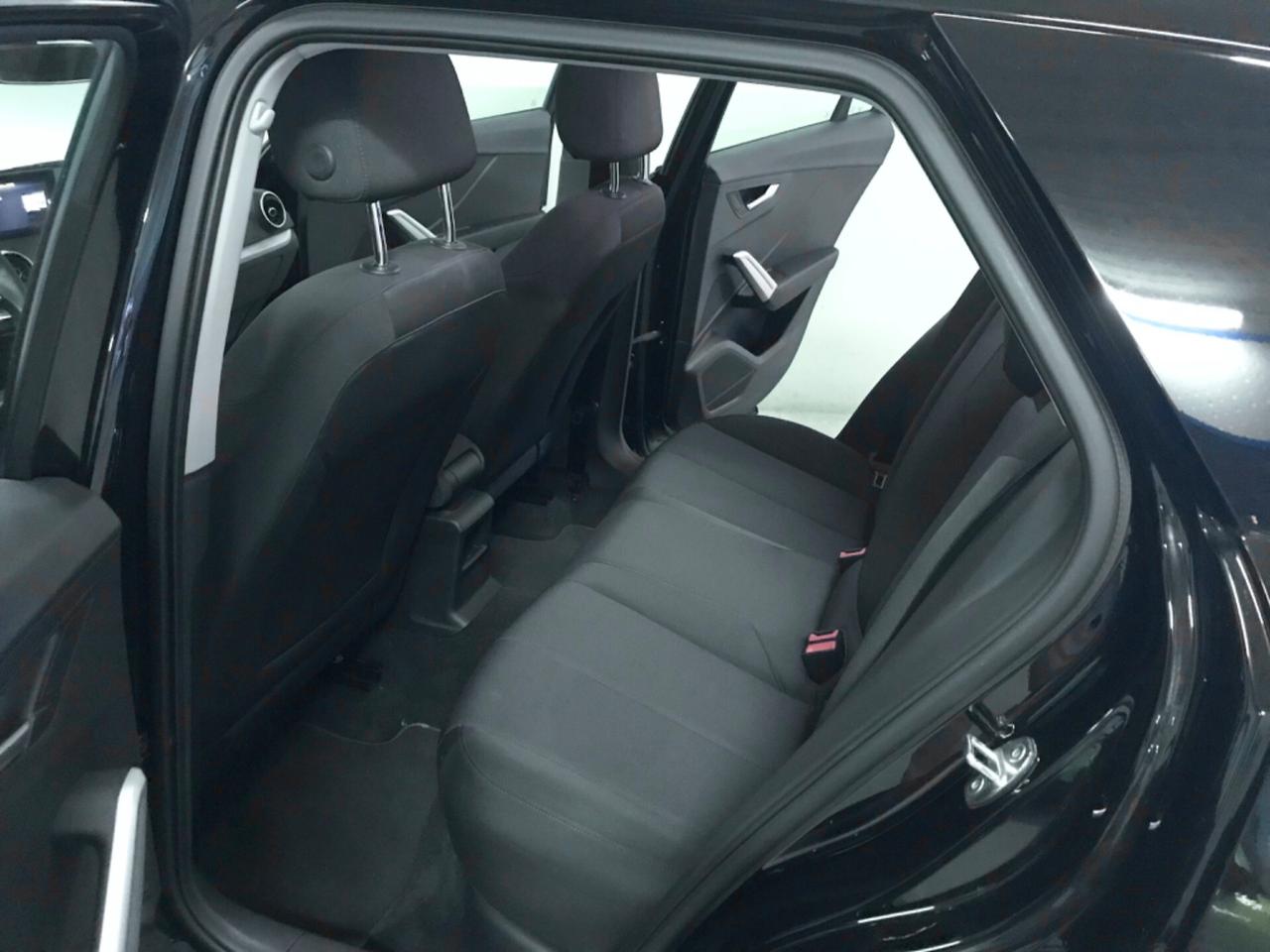 Audi Q2 30 TFSI Business
