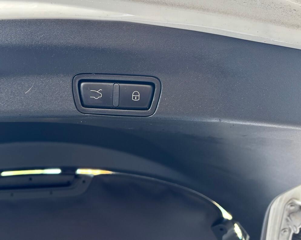 Alfa Romeo Stelvio 2.2 Turbodiesel 160 CV AT8 RWD