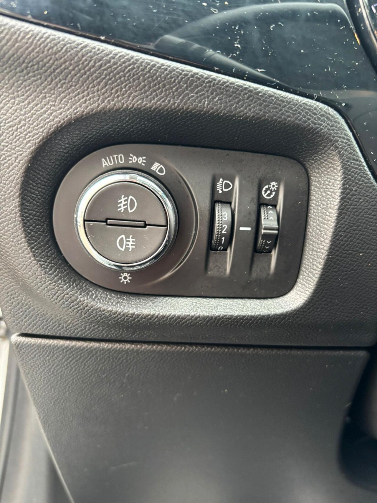 Opel Corsa 1.5 D 100 CV Edition