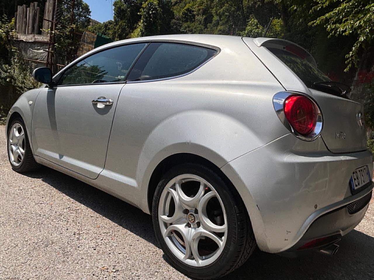 Alfa Romeo MiTo 1.3 JTDm-2 95 CV S&S Distinctive addetta per neopatentati
