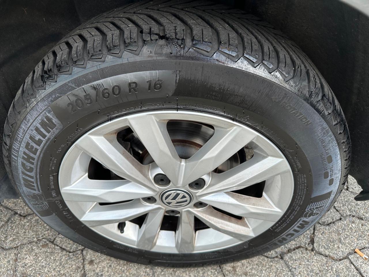 Volkswagen Touran 1.6 TDI Business BlueMotion Technology