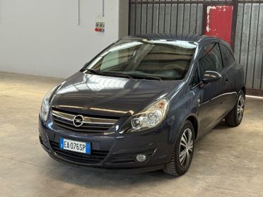 Opel Corsa 1.2 3 porte Sport
