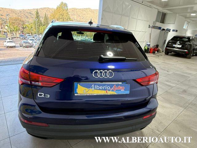 AUDI Q3 35 TDI S tronic Business