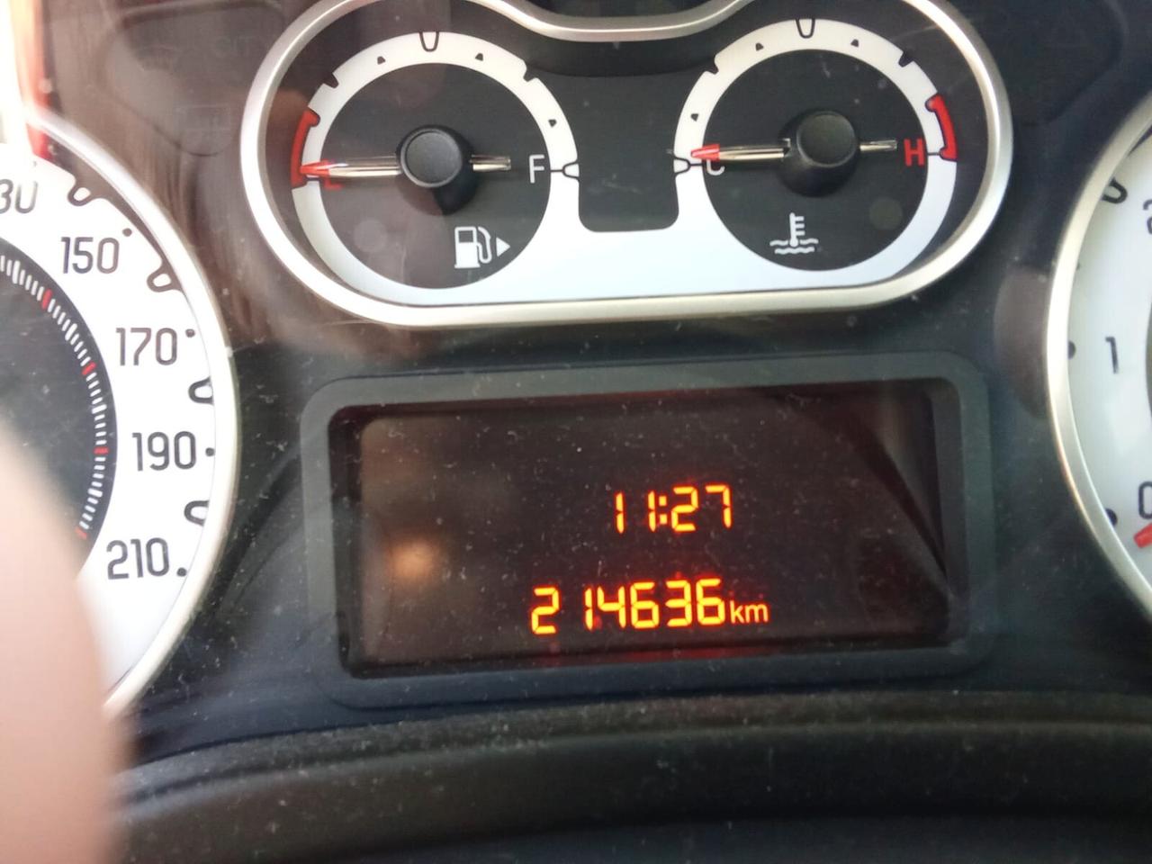 Fiat 500L ----