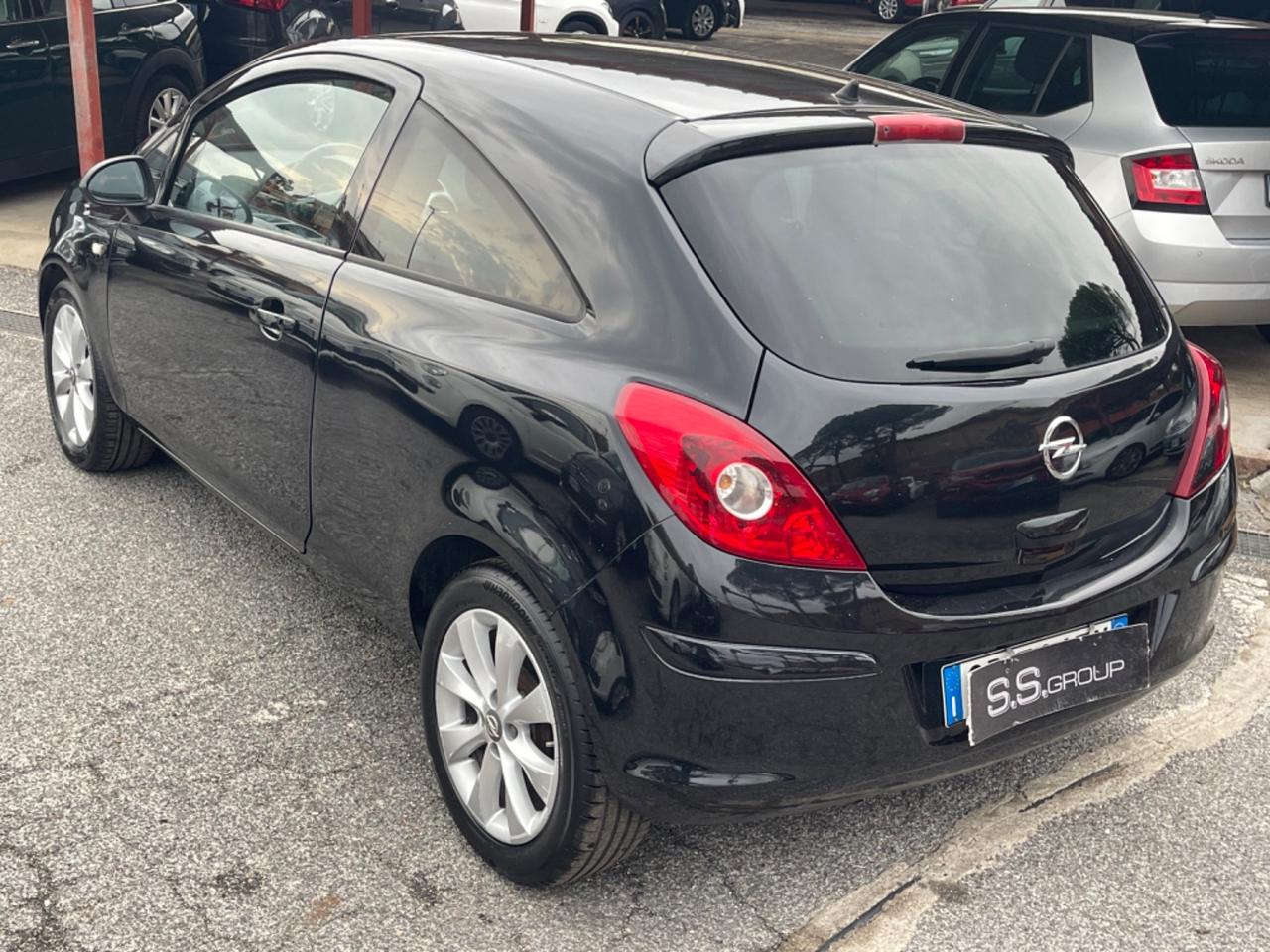 Corsa 1.2 85CV- GPL-rate -garanzia-permute