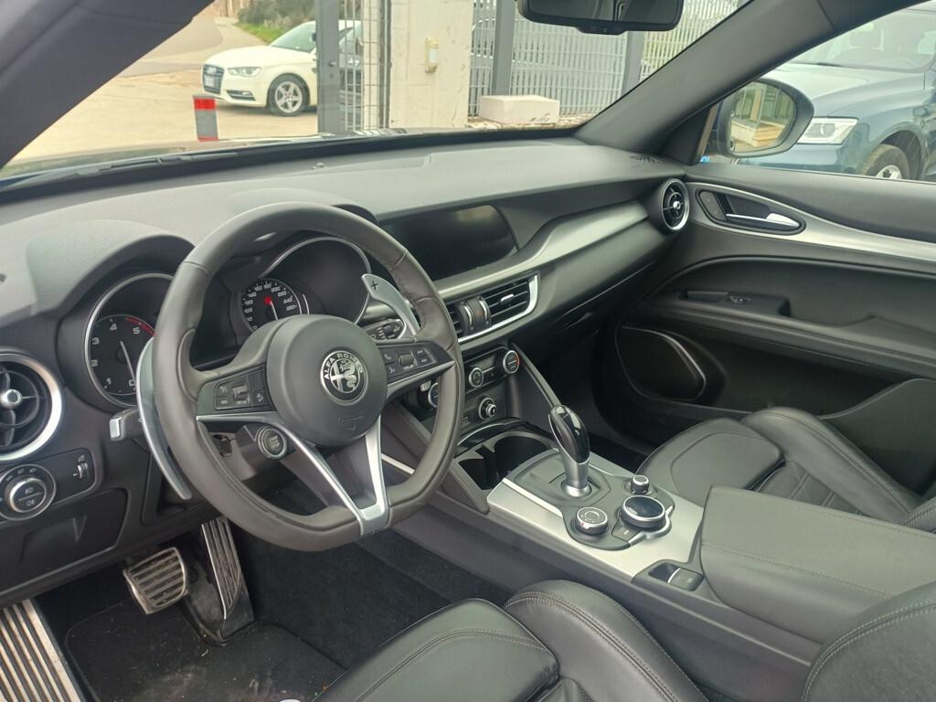 Alfa Romeo Stelvio 2.2 Turbodiesel 210 CV AT8 Q4 Executive