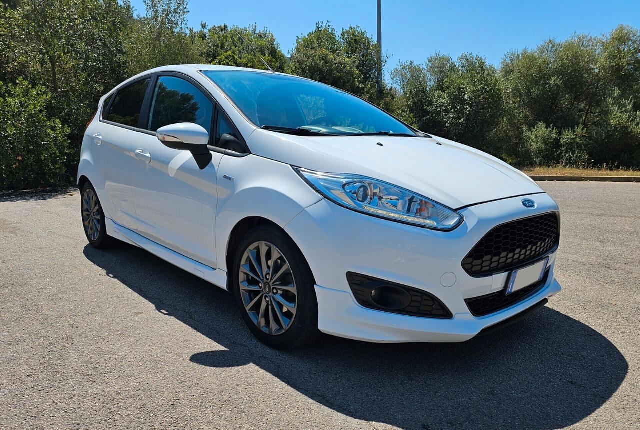 Ford Fiesta 1.5 TDCi 75CV 5 porte ST-Line