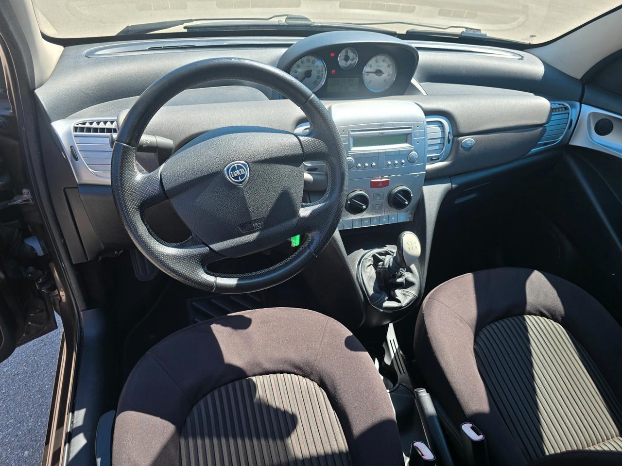 Lancia Ypsilon 1.2 Argento