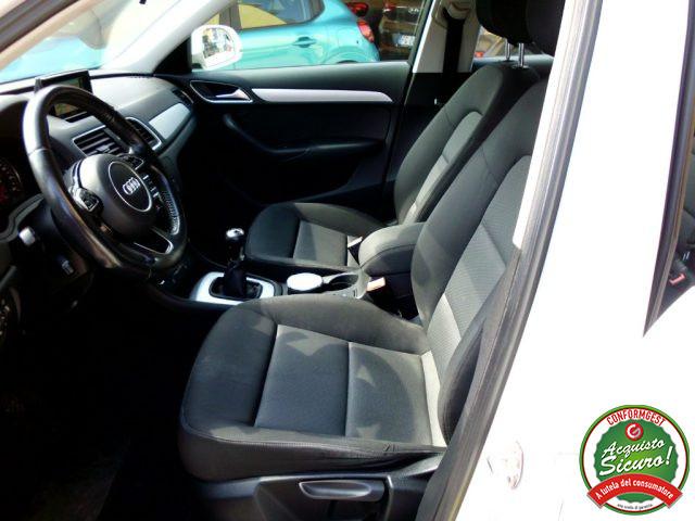 AUDI Q3 2.0 TDI 120 CV Business