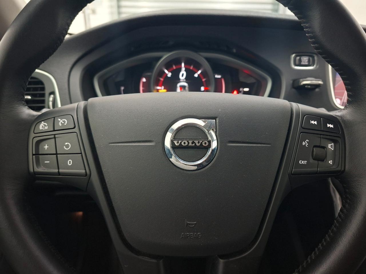 Volvo V40 Cross Country D2 Geartronic 120cv Business Plus