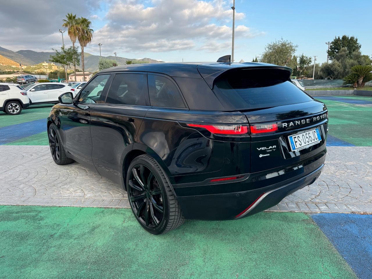 Land Rover Range Velar 3.0D V6 300 CV R-Dynamic HSE