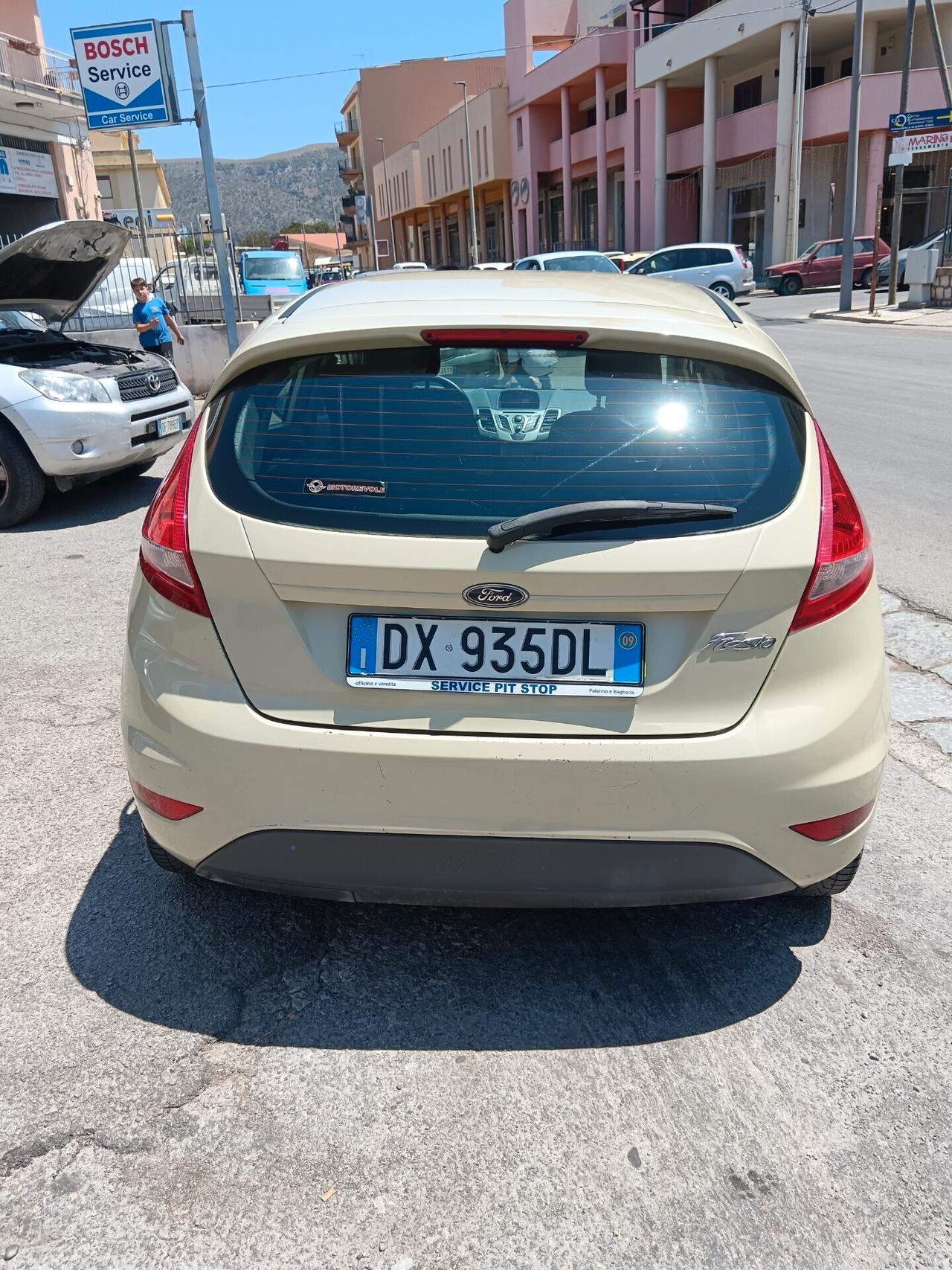 Ford Fiesta Fiesta 1.4 5 porte Bz.- GPL