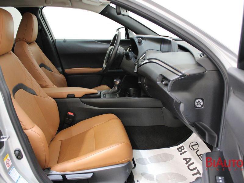 Lexus UX Hybrid Premium