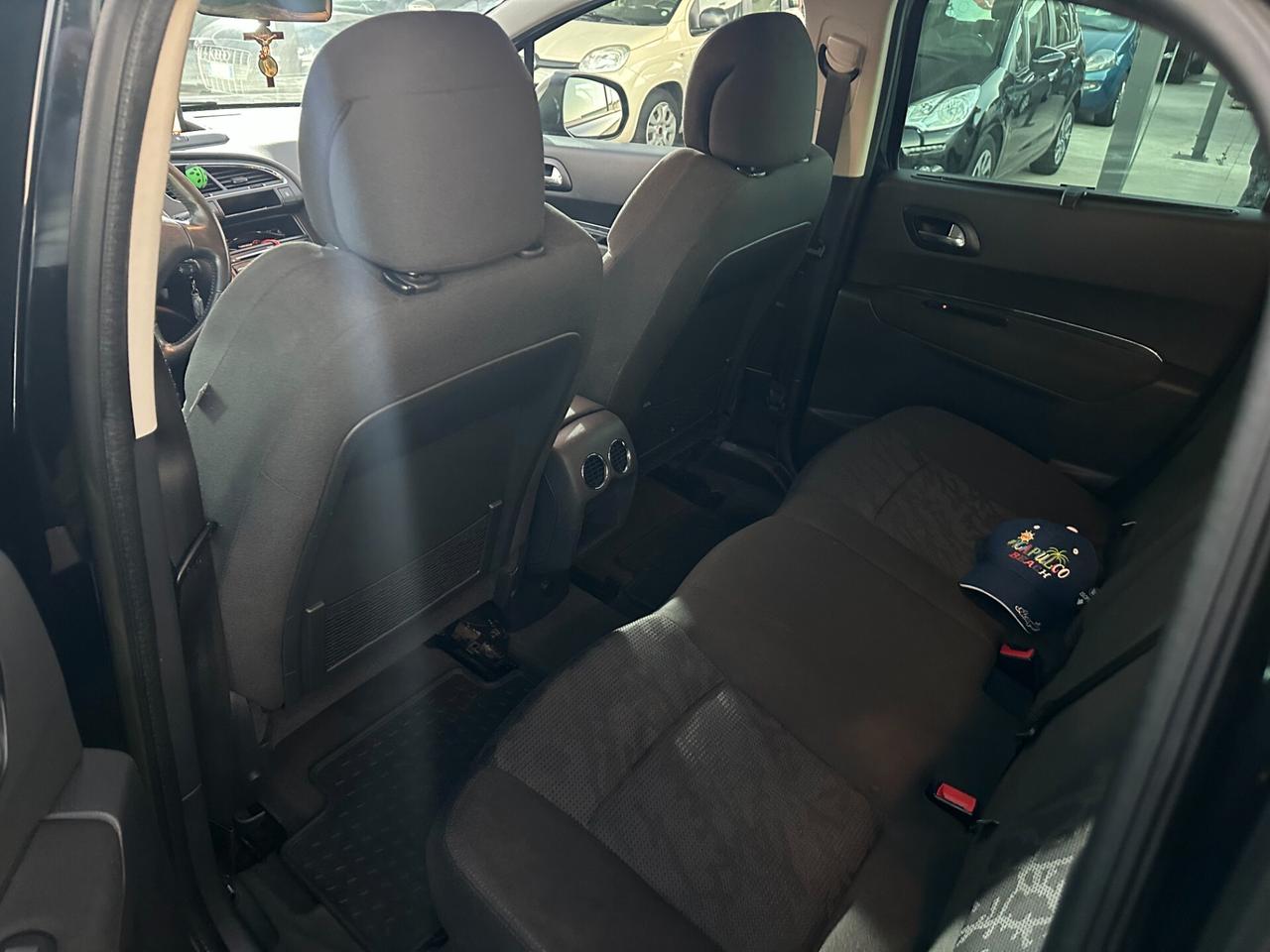 Peugeot 3008 1.6*HDI*AUT*F1*NAVI*PDC*BLUETOOTH*