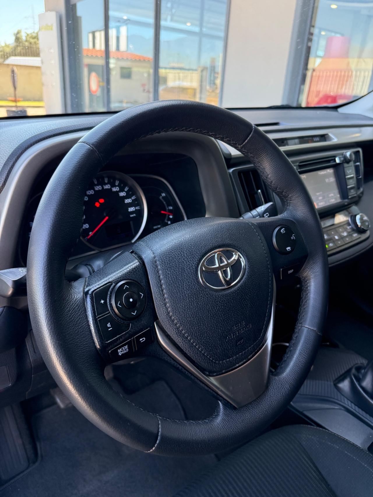 Toyota RAV 4 RAV4 2.0 D-4D 2WD my14"