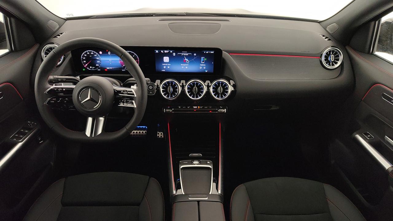 Mercedes-Benz GLA 180 d Automatic