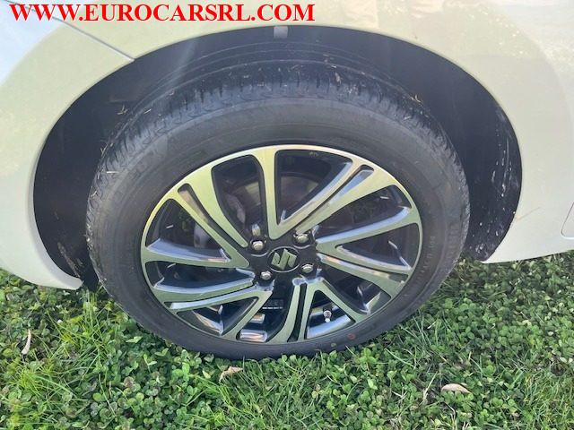 SUZUKI Swift 1.2 Hybrid Top