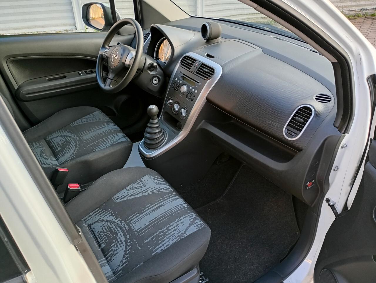 Opel Agila 1.2 16V 94CV Enjoy