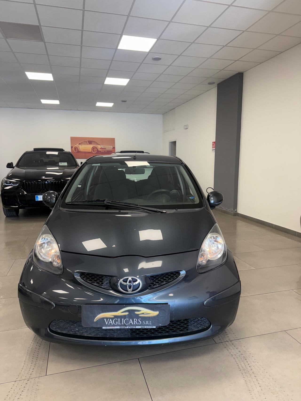 Toyota Aygo 1.0 12V VVT-i 5 porte Now