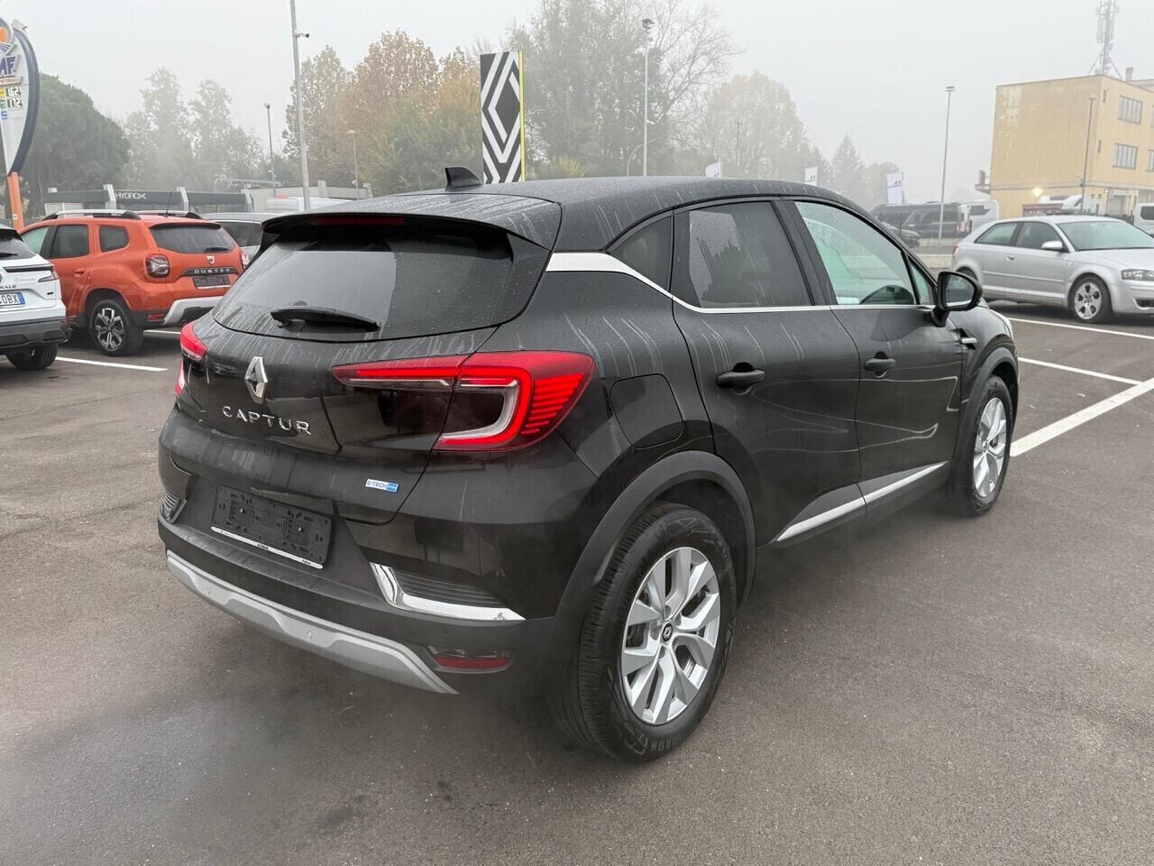 Renault Captur Hybrid E-Tech 145 CV Intens