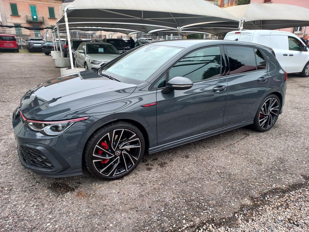 Volkswagen Golf GTI 2.0 TSI DSG