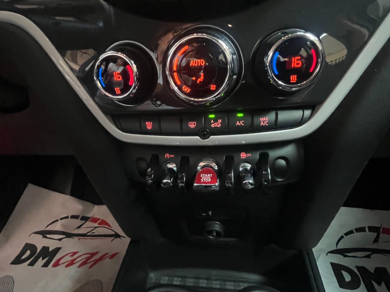 MINI COOPER SD COUNTRYMAN 2.0 BUSINESS AUTOMATICA NAVI CERCHI 19 XENO