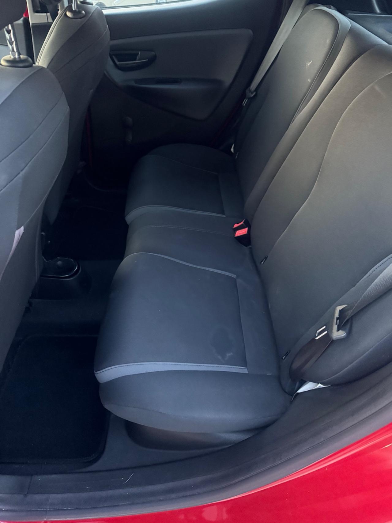 Lancia Ypsilon 1.2 69 CV 5 porte Silver