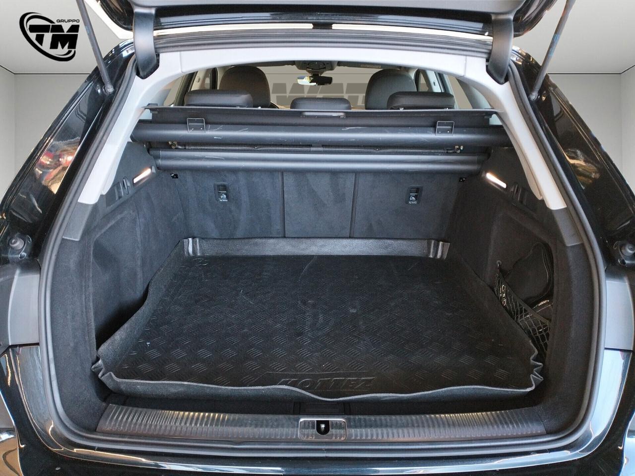 Audi A4 Avant 30 TDI S tronic Business