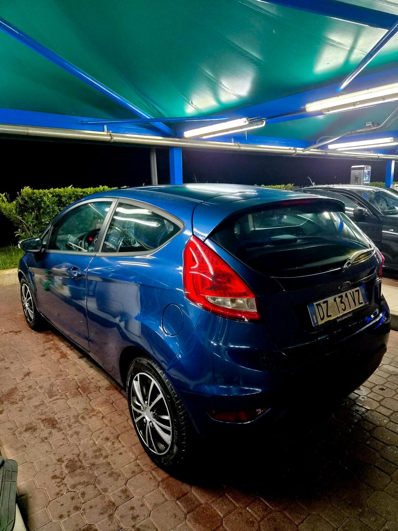 Ford Fiesta 1.4 3 porte Bz.- GPL Titanium