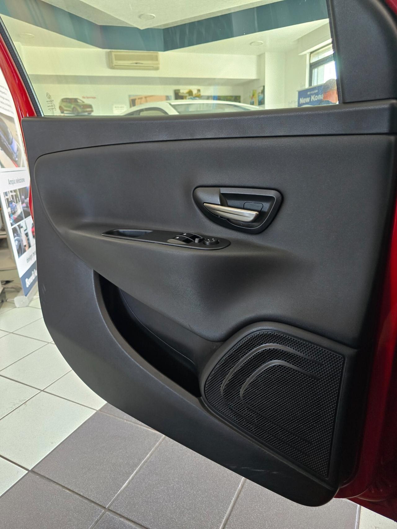Lancia Ypsilon 1.2 69 CV 5 porte Platinum