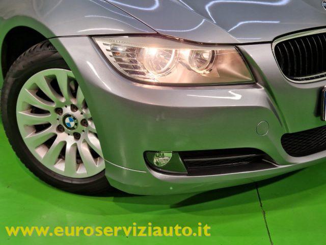 BMW 320 i cat Touring Attiva