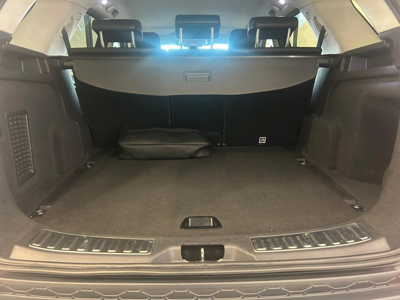 Land Rover Discovery Sport 2.0 TD4 180 CV HSE Luxury 2018