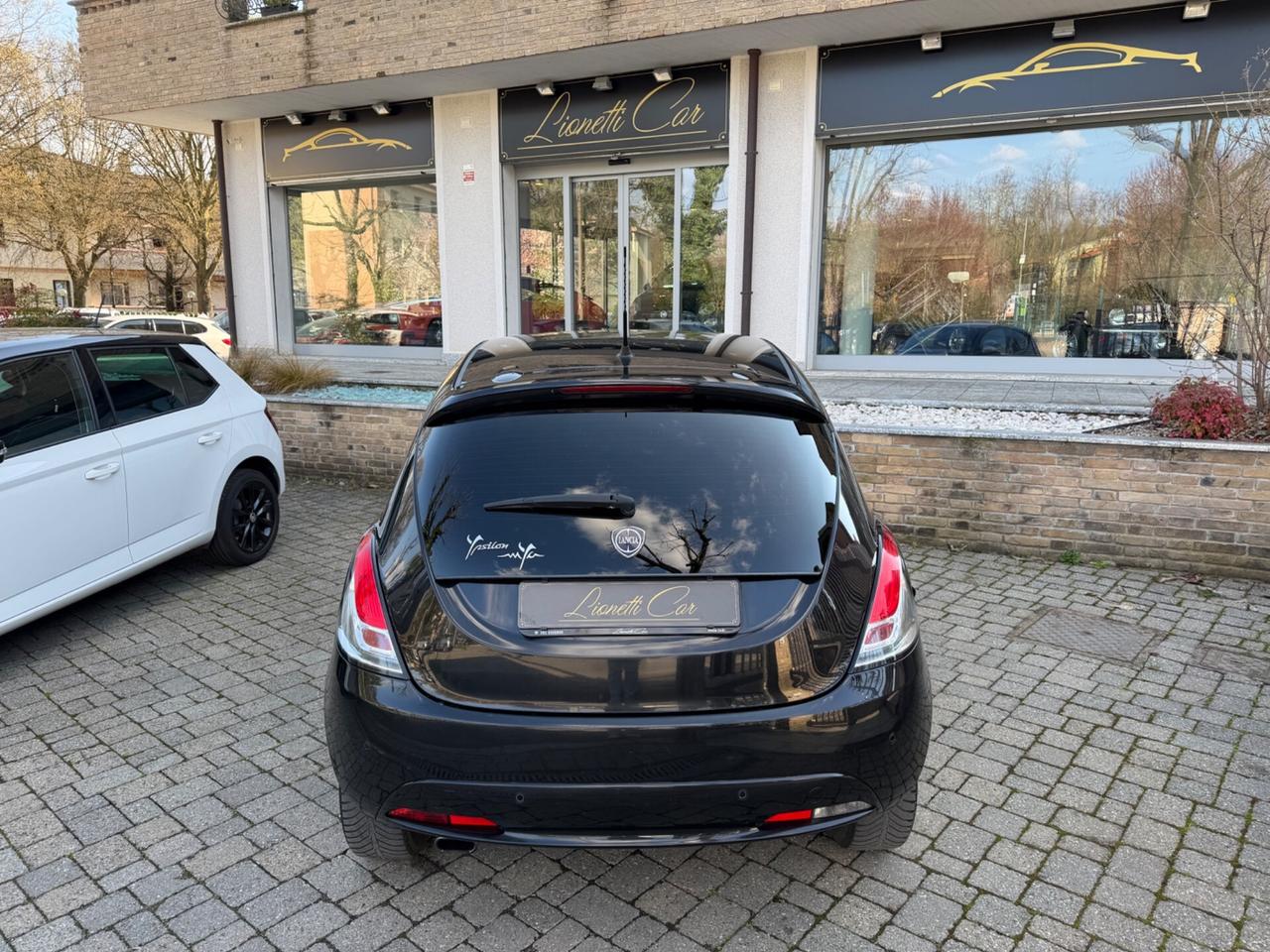 Lancia Ypsilon 1.2 69 CV 5 porte Mya