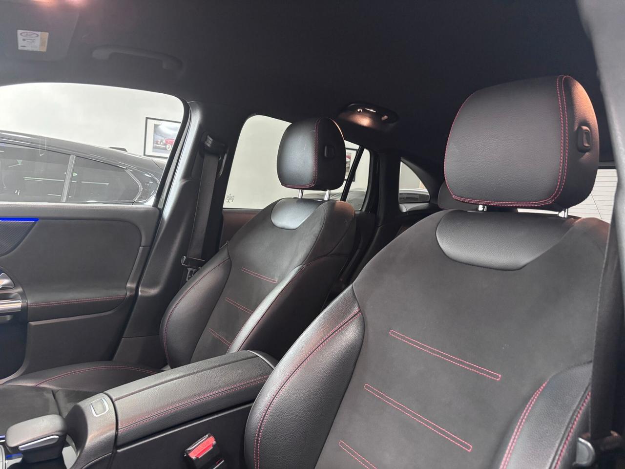 MERCEDES-BENZ GLA 200D PREMIUM AMG-LED-NAVI