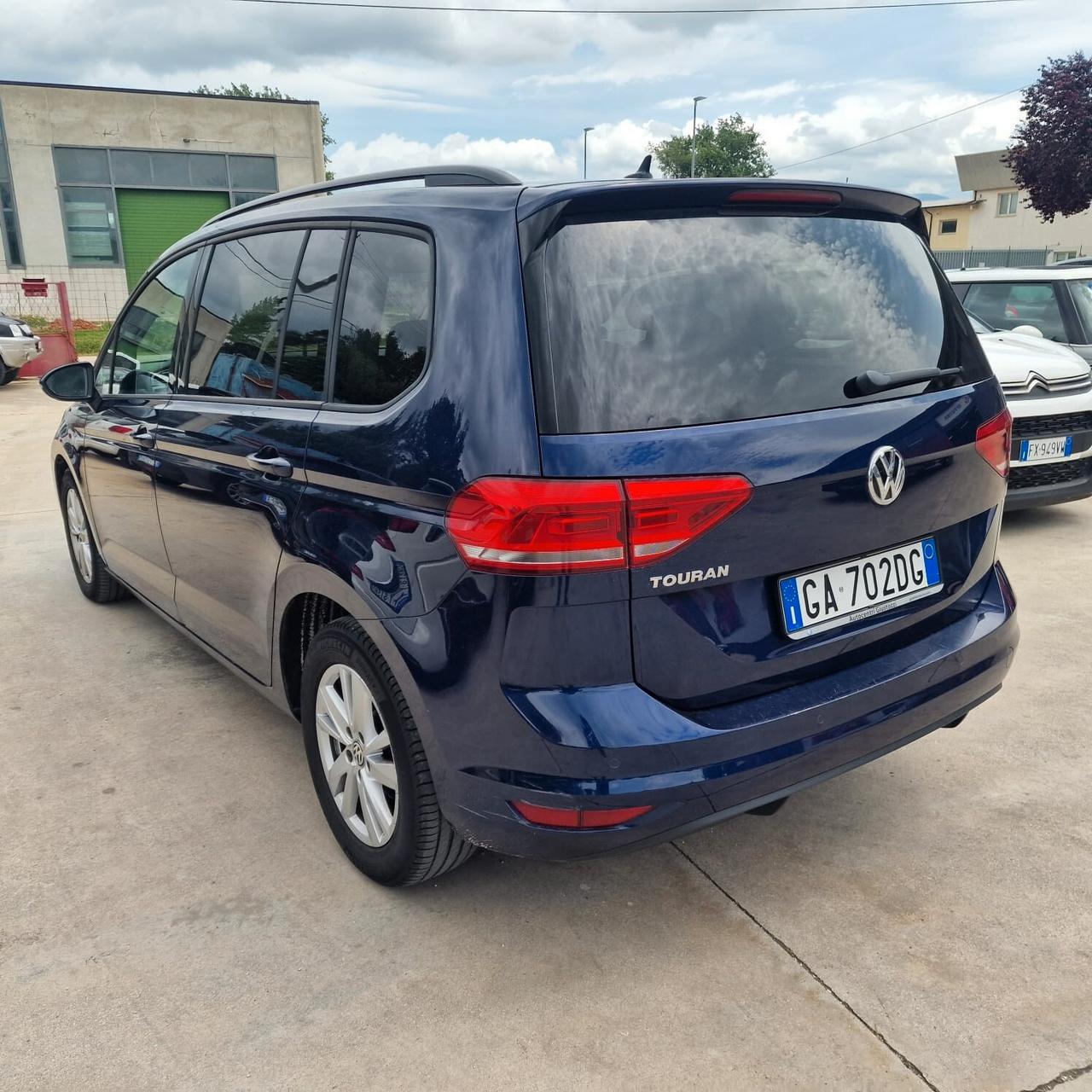 Volkswagen Touran 2.0 TDI 115 CV DSG UNICO PROPRIETARIO IVA DEDUCIBILE