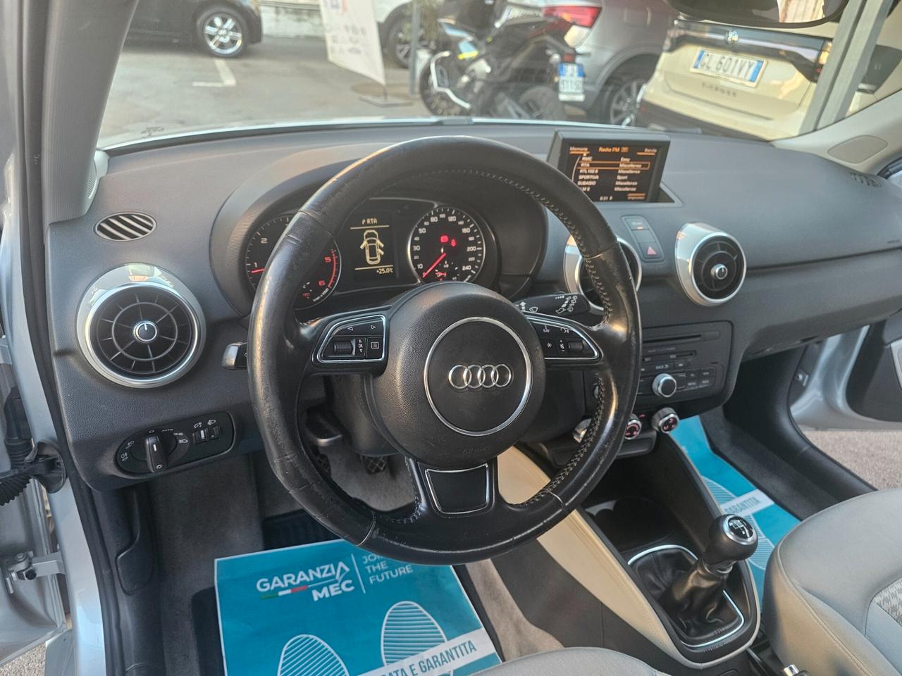 Audi A1 1.6 TDI S tronic 90CV..Da Vetrina..2013
