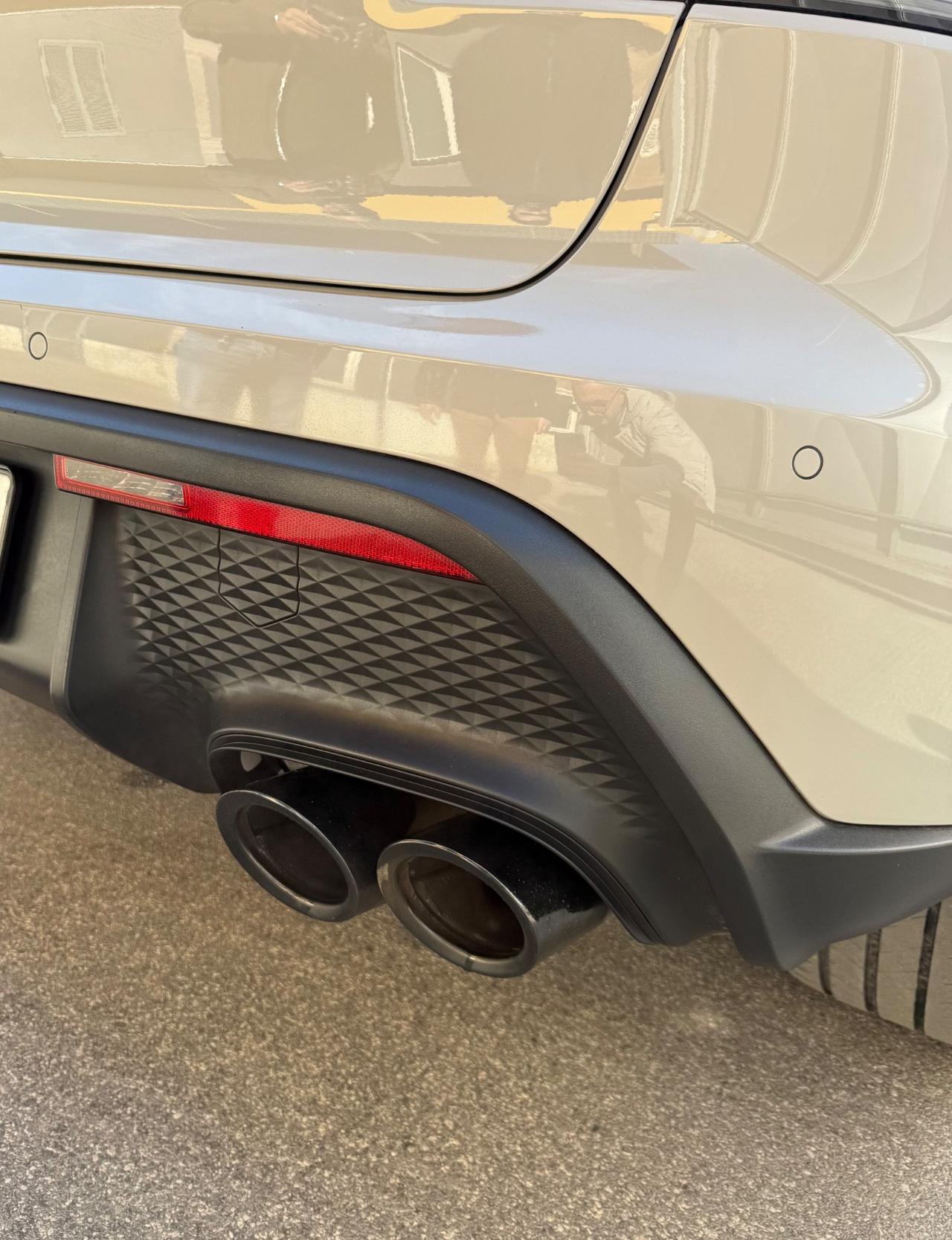 Porsche Macan 2.0 T - TETTO - SCARICHI - GESSO