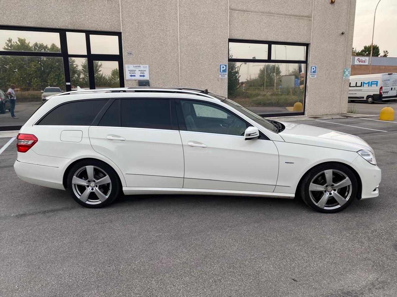 Mercedes E 350 S.W 4 MATIC TETTO APRIBILE FULL
