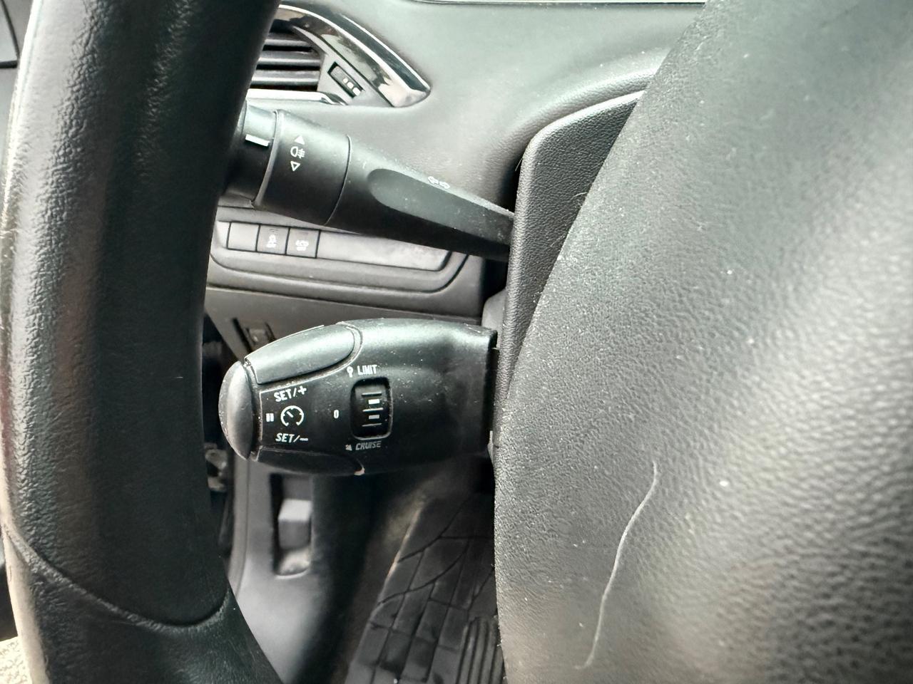 Peugeot 208 1.4 HDi 68 CV 5 porte Active