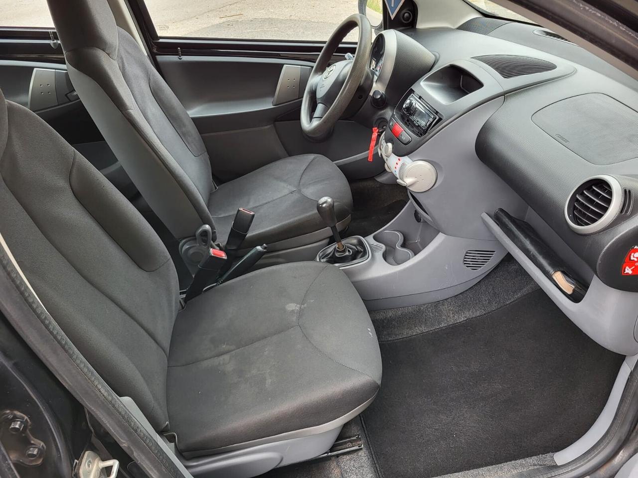 Toyota Aygo 1.0 12V VVT-i 5 porte Now